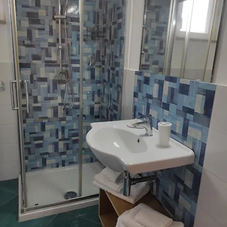 Konukevi Residenza Porta Romana Tropea