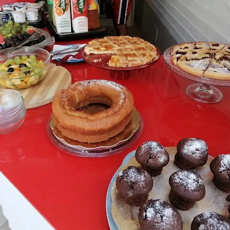 게스트하우스 Residenza Porta Romana 4*