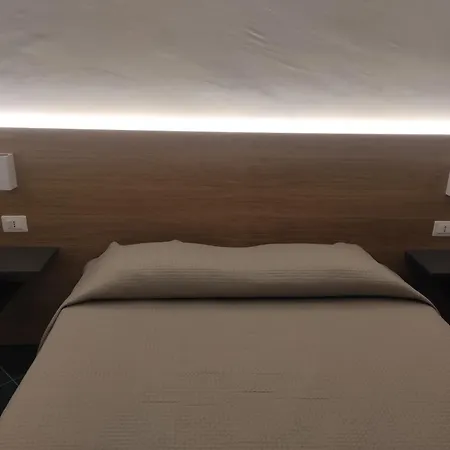 Residenza Porta Romana Πανσιόν Tropea