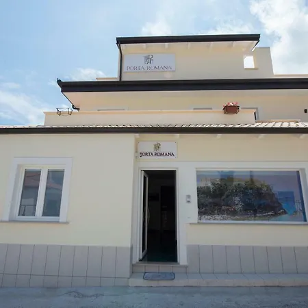 Residenza Porta Romana Πανσιόν