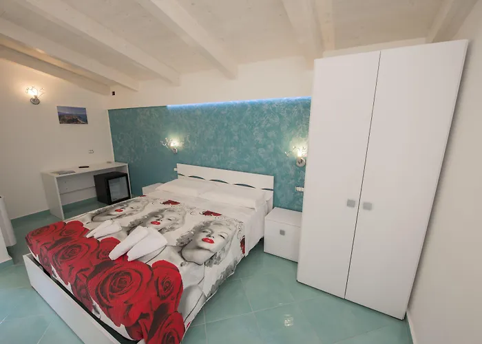 Residenza Porta Romana 4* Tropea